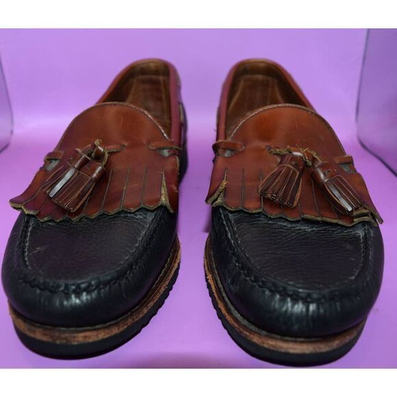 Allen Edmonds Other - Allen Edmonds Nashua Two Toned Tasseled Leather Loafer - 10 D